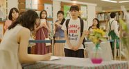 萍水相腐檐廊下.2022.日语中字.豆瓣评分8